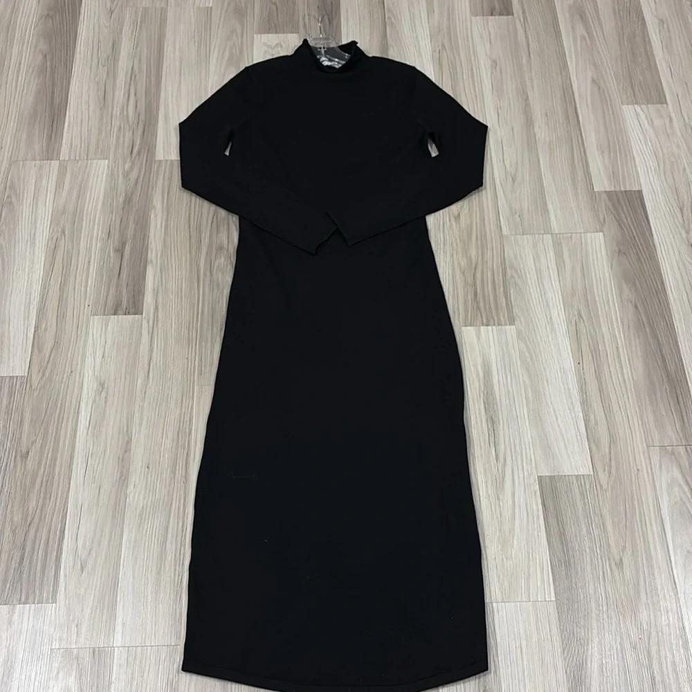 Amanda Maria Black Knit Long Sleeve High Collar Side Slit Midi Dress‎ Size M